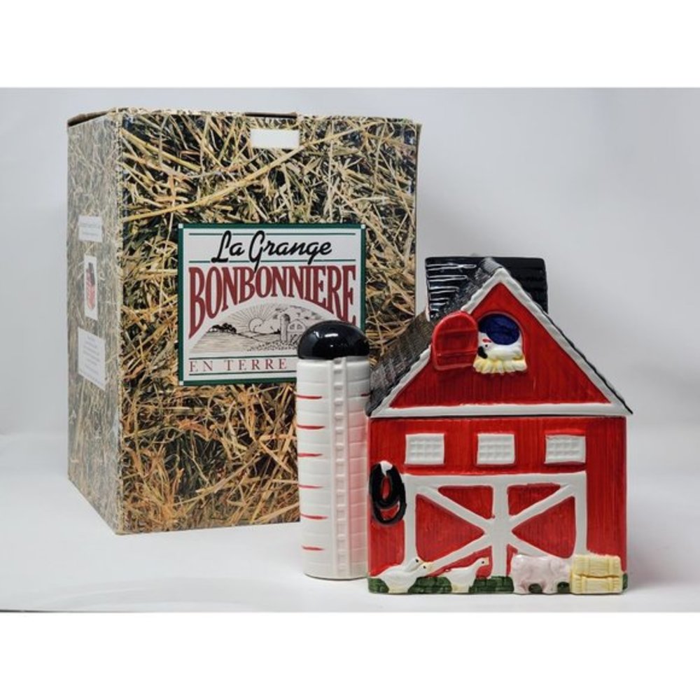 AMC NY NY Red Barn Cookie Jar With Silo Makes Talking Animal Sounds